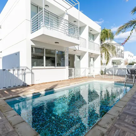 White Pearl Luxury 3br Villa, Private Pool - Kapparis, Protaras פאראלימני