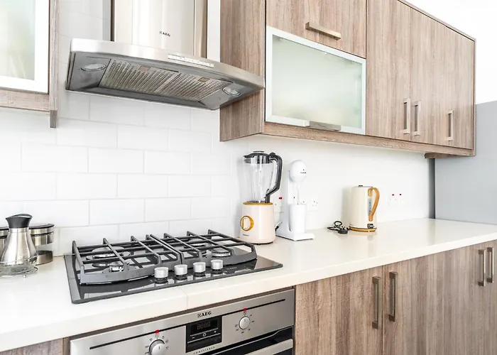 White Pearl Protaras 7 *