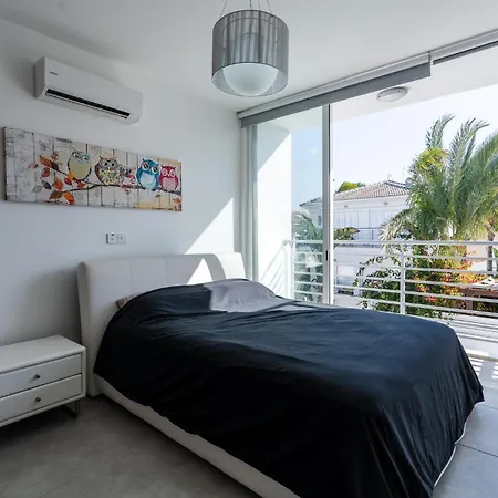 White Pearl Protaras 7 *