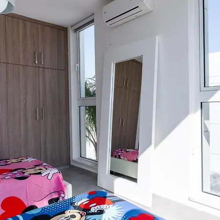 White Pearl Luxury 3br Villa, Private Pool - Kapparis, Protaras 帕拉利米尼