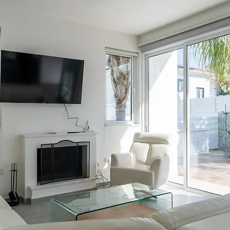 White Pearl Luxury 3br Villa, Private Pool - Kapparis, Protaras 帕拉利米尼