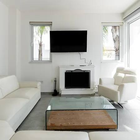 White Pearl Luxury 3br Villa, Private Pool - Kapparis, Protaras 帕拉利米尼