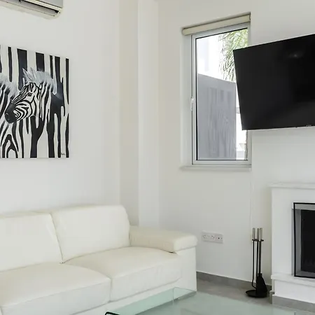 White Pearl Luxury 3br Villa, Private Pool - Kapparis, Protaras 别墅 帕拉利米尼