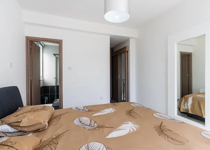 White Pearl Protaras 7 *