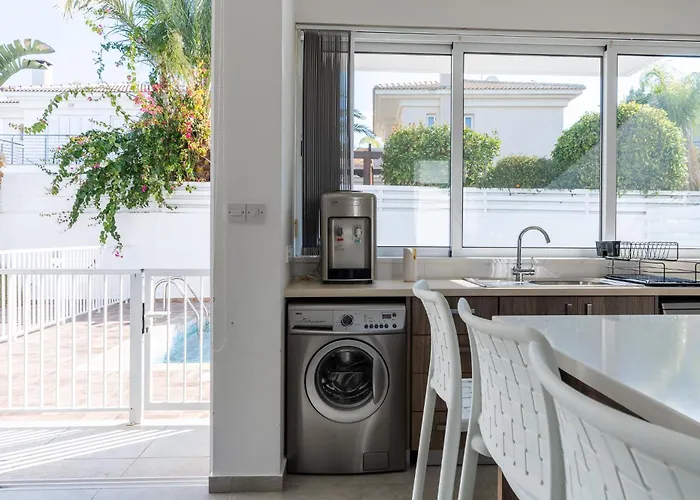 White Pearl Protaras 7 *